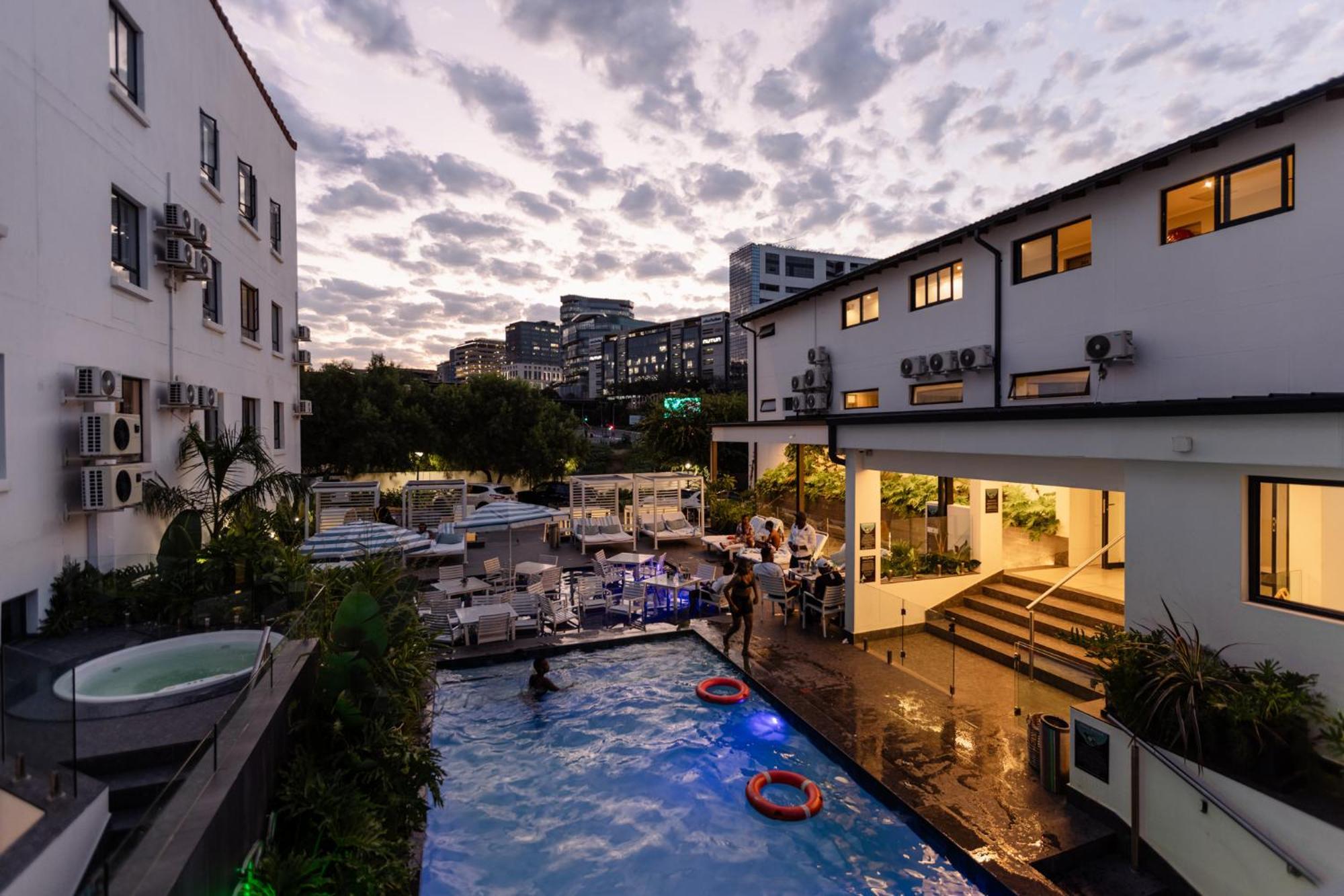 Mint Hotel 84 On Katherine Johannesburg Exterior photo