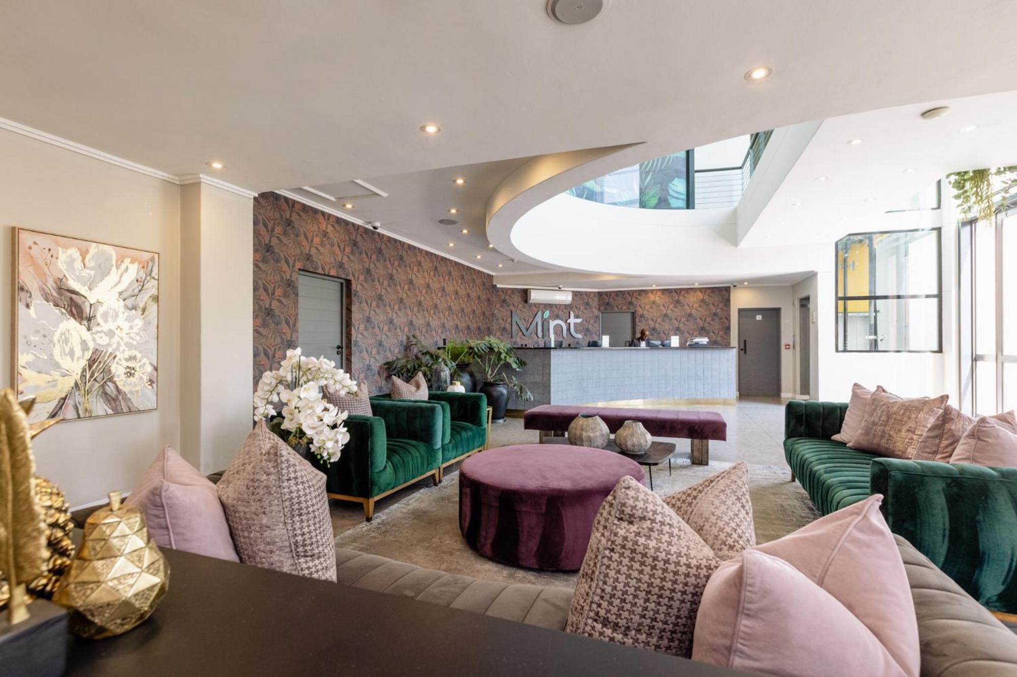 Mint Hotel 84 On Katherine Johannesburg Exterior photo