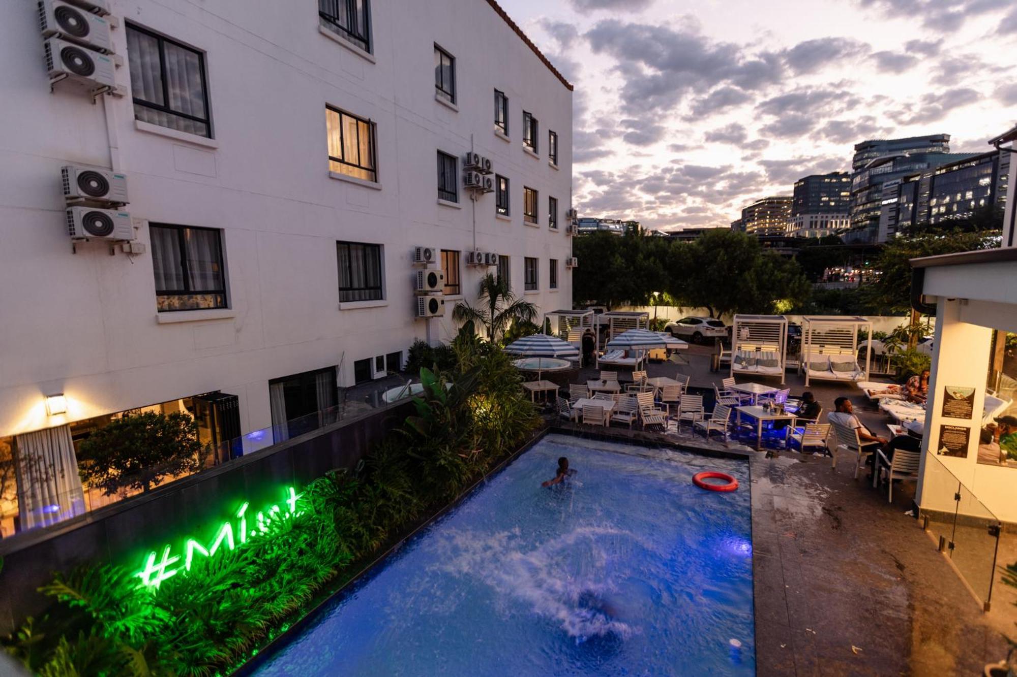 Mint Hotel 84 On Katherine Johannesburg Exterior photo